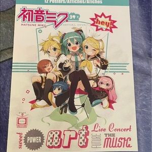 Hatsune Miku Poster Book - 12 Posters / Miku Collectible